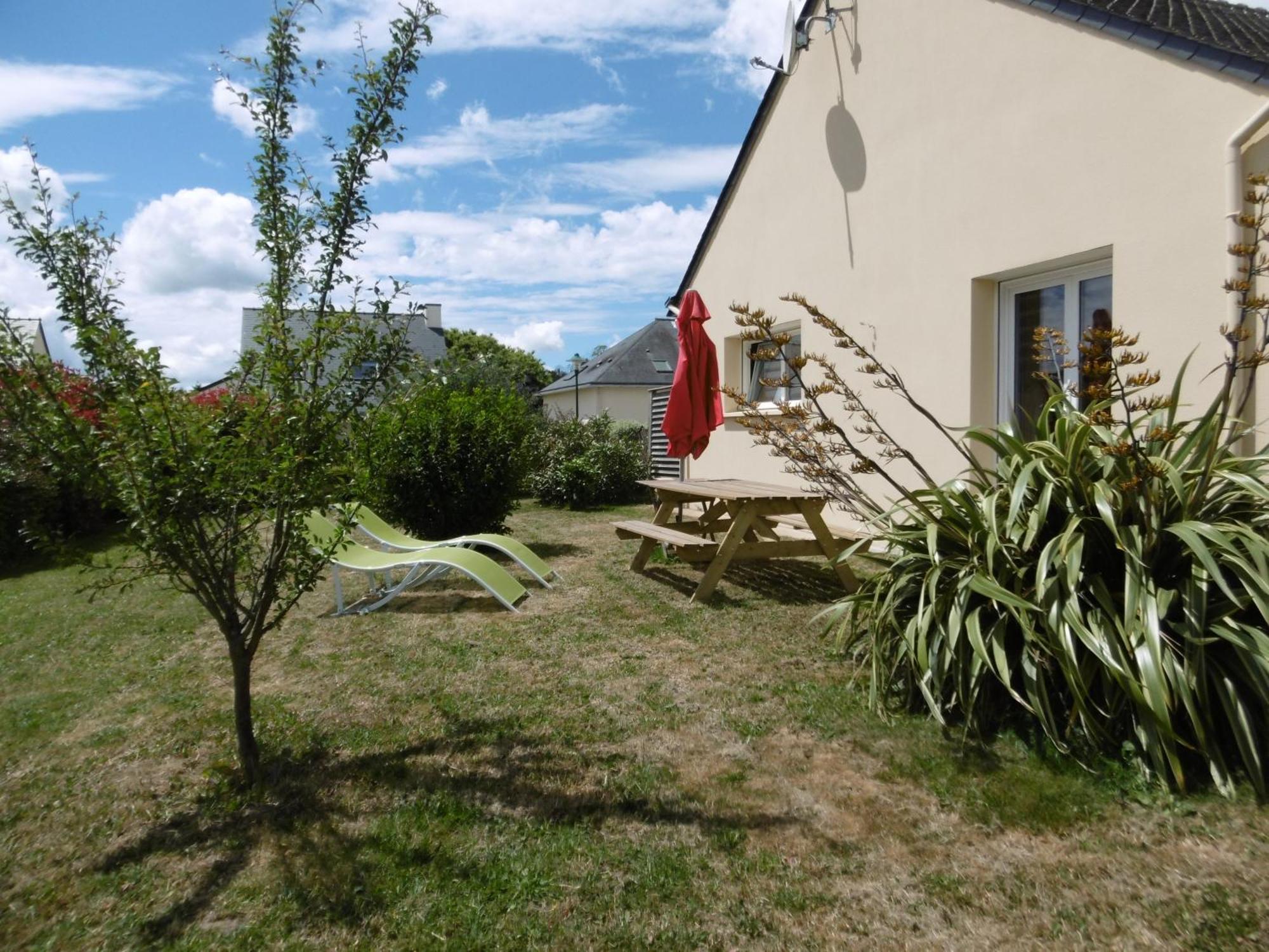 Maison D'Hotes La Marie Pierre Pluherlin Exterior foto